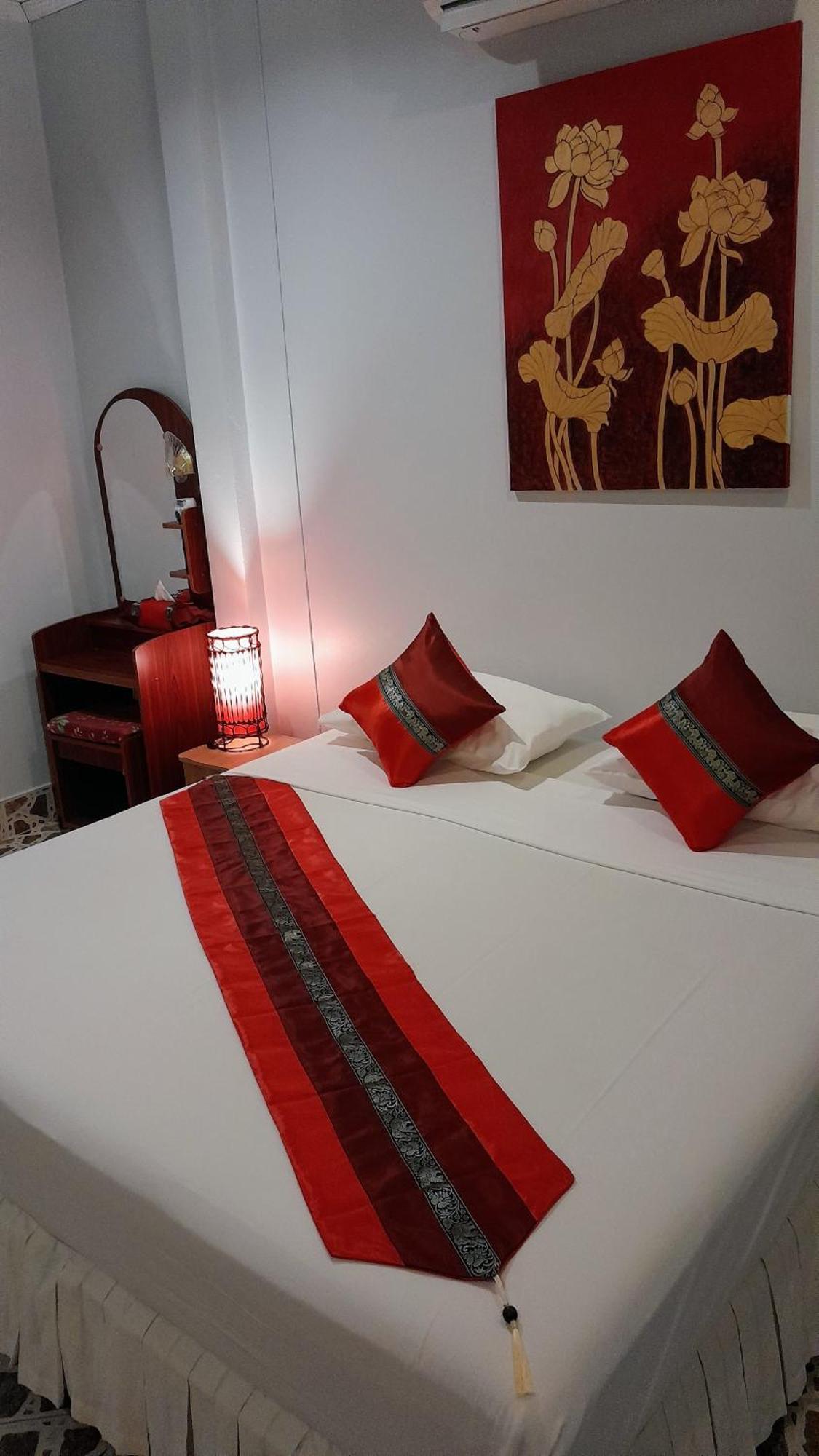 Orchid House Pantai Kamala Bagian luar foto